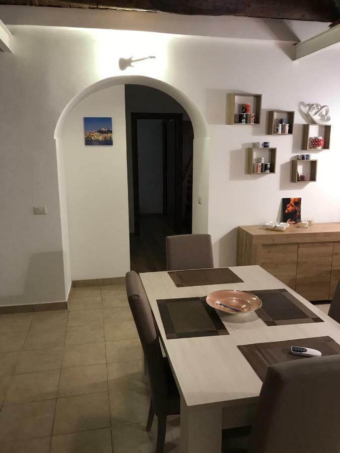 Guest house Athmosfera Nova 18 Naples